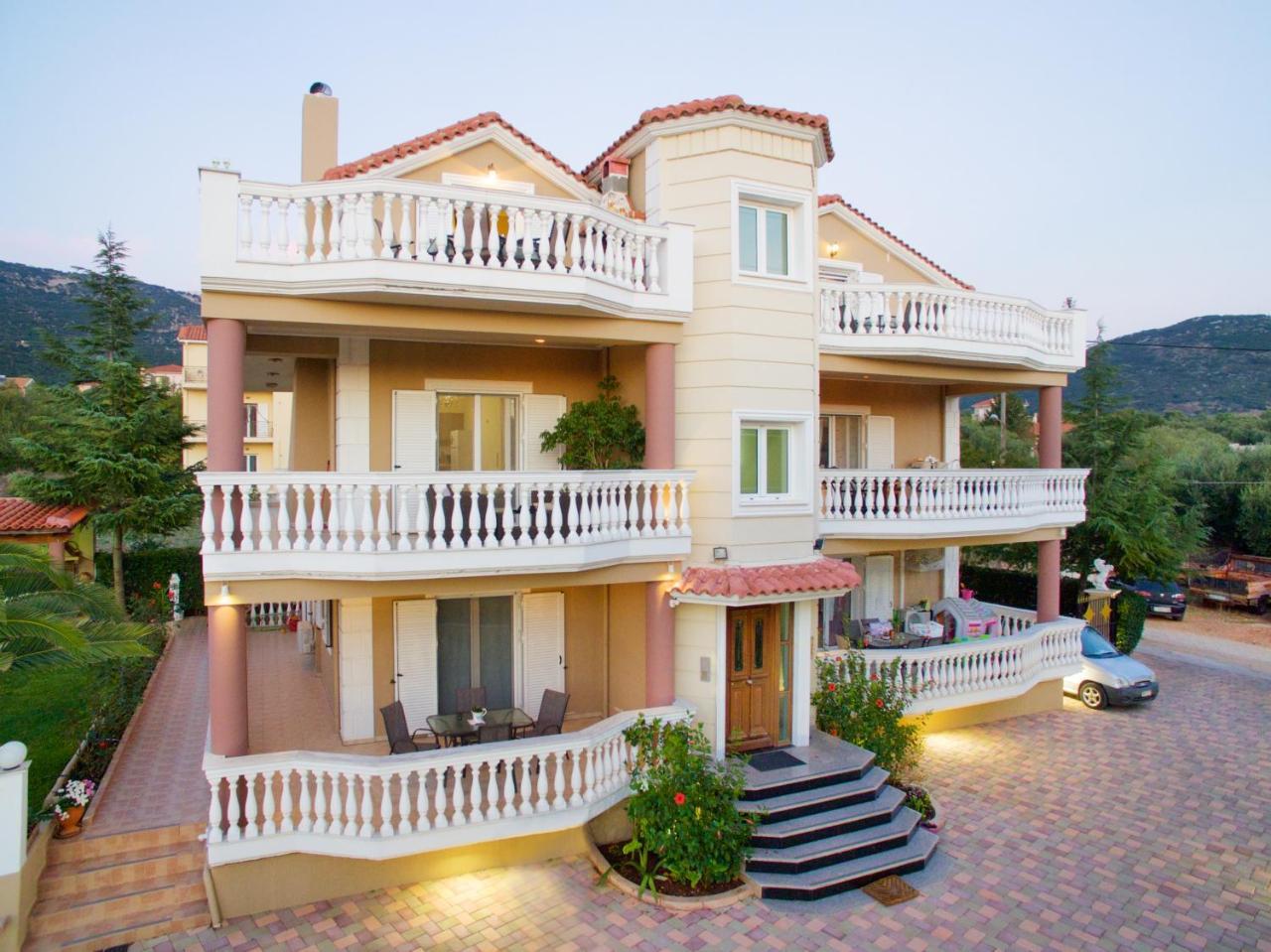 Madalena'S Apartment Razata Exterior photo